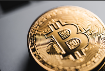 比特币突破11.4万美元：季节性因素助推比特币表现向好